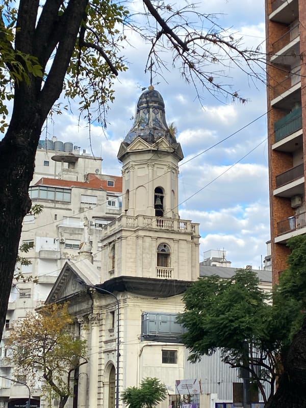 Evening snapshots capture Buenos Aires street life and landmarks