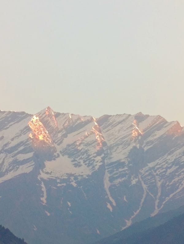 Dawn to dusk: Mountains, meditation, and daily moments in Vashisht