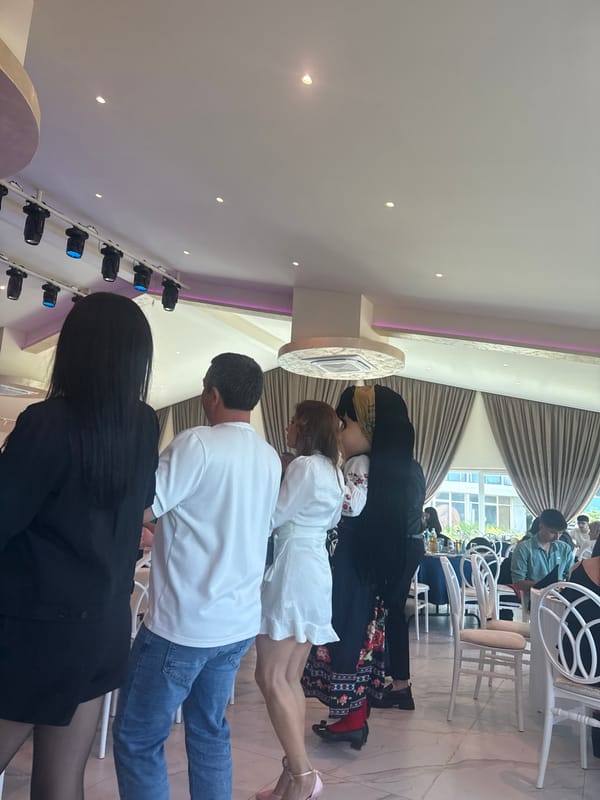 Wedding reception with live music at Royal Hall, Konstantinovo