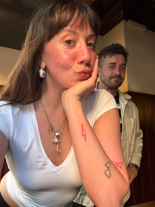 Couple photographed at London pub during evening visit