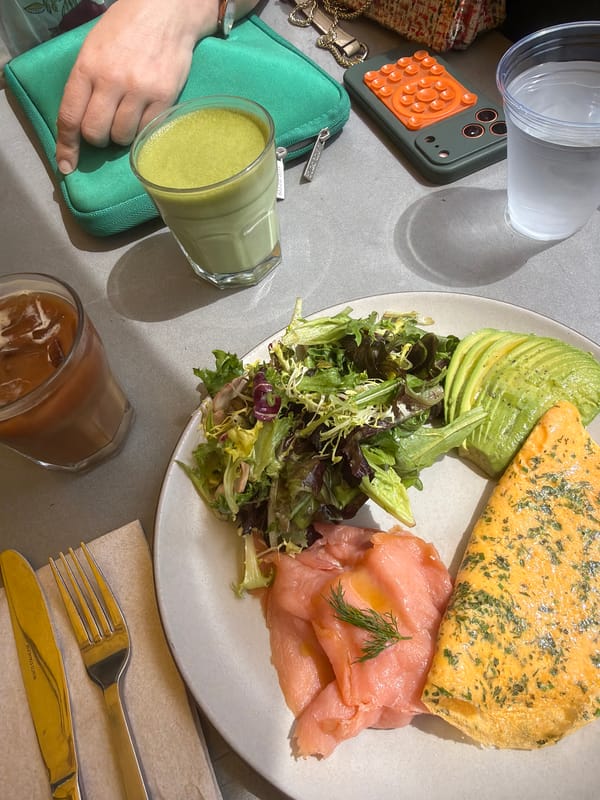 LA dining tour captures brunch, coffee, and shopping experience
