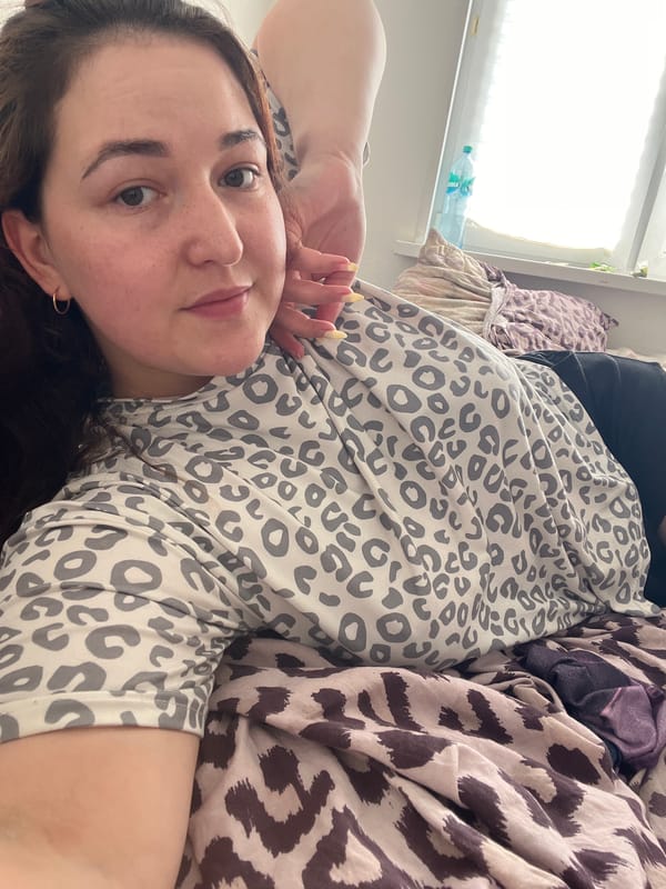 Casual morning at home with a toddler in Chelyabinsk