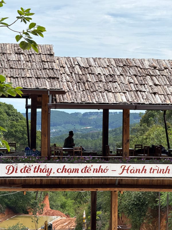 Tourist activities at traditional cultural site in Thôn 5