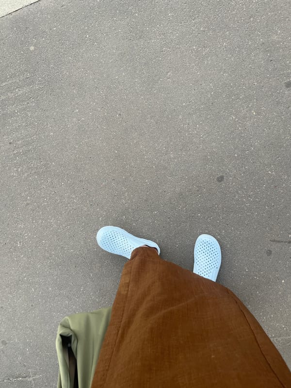 Routine pedestrian and scooter traffic observed on Moscow sidewalk