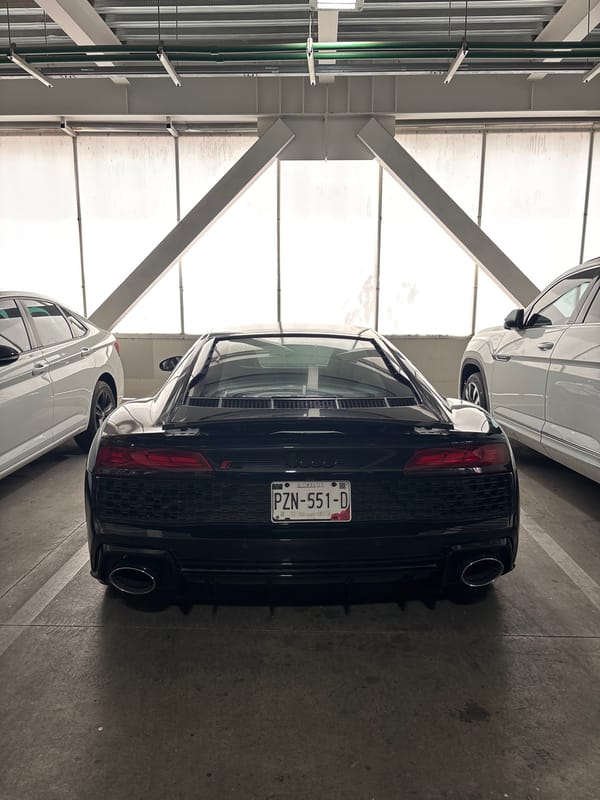Audi R8 with out-of-state plates spotted in parking garage