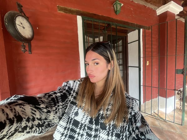 Casual street-level moments in El Rodeo, Argentina