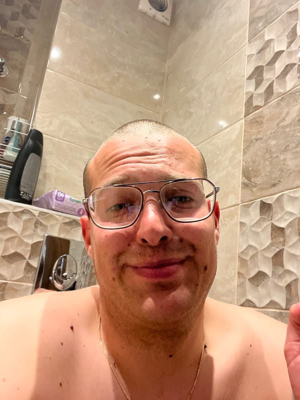 Man takes bathroom selfie while smoking in Varna