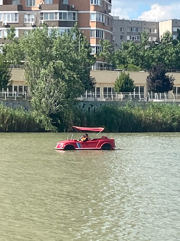 Krasnodar riverside park buzzing with summer activity
