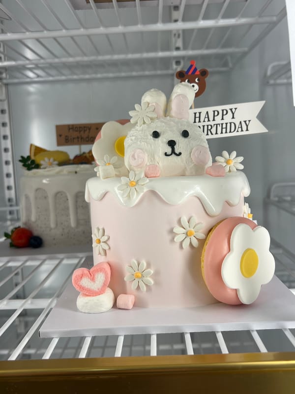 Nha Trang cafe and bakery life documented during midday