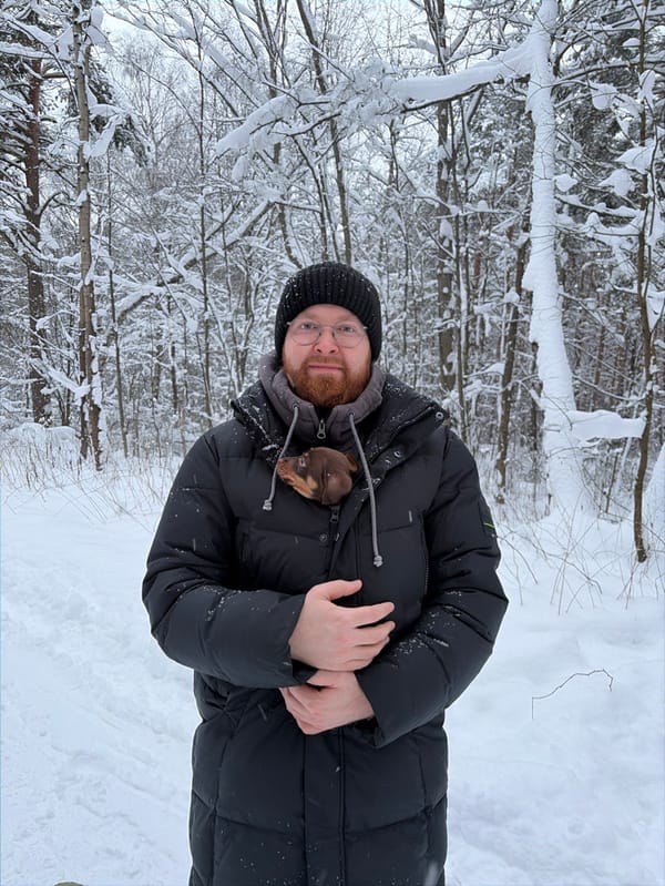 Man photographed in snowy Kotelniki forest Saturday afternoon