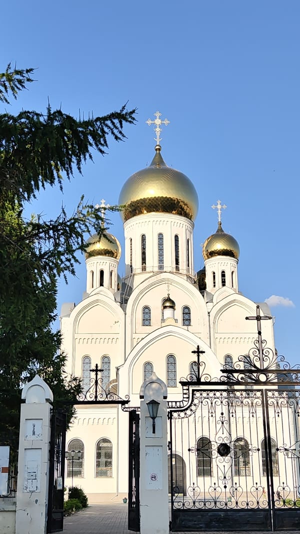 Novosibirsk's Ascension Cathedral under clear skies