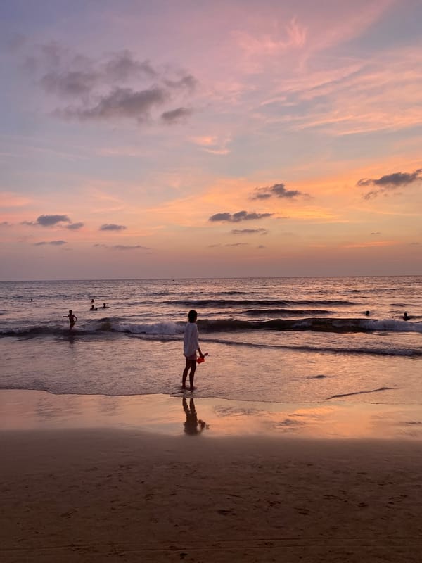 Kite festival draws crowds to Karon Beach, Thailand