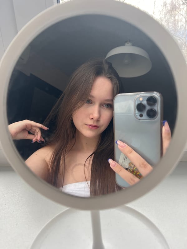 Woman photographed multiple times in Chaikovsky, Russia