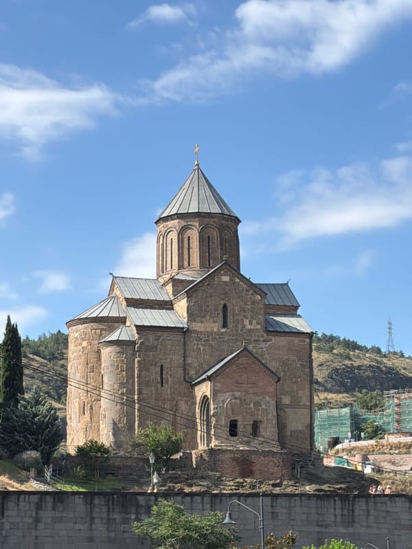 Snapshot tour of Tbilisi landmarks and street details