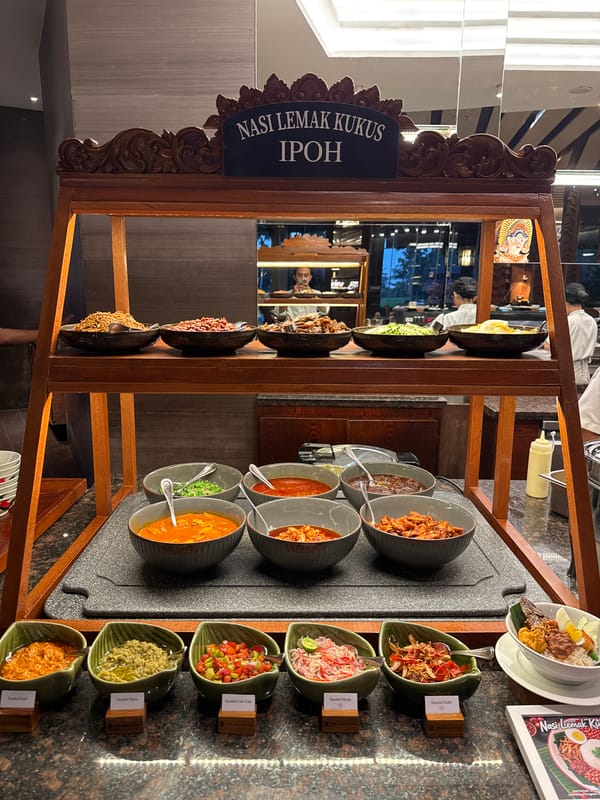 Bali resort buffet spread with Indonesian and international dishes