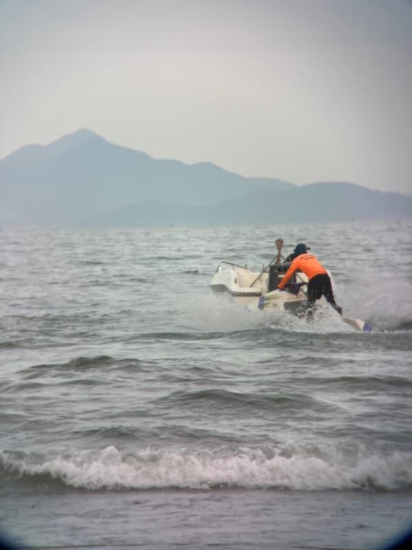 Beach day in full swing at Mỹ Khê, Đà Nẵng