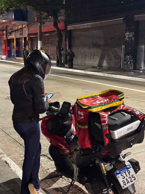 A July night in Pinheiros, São Paulo, street by street