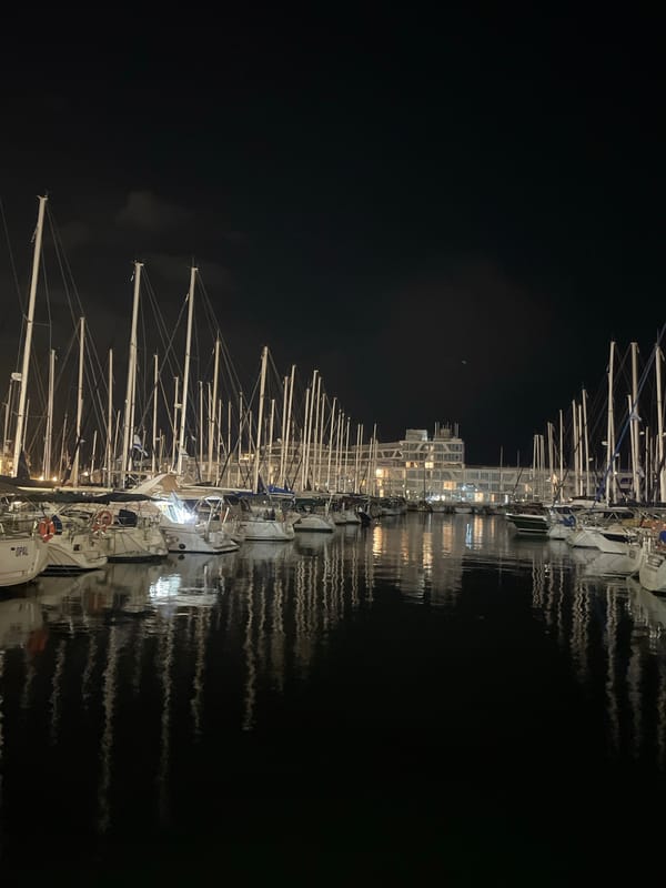 Evening marina visit with ice cream in Herzliya