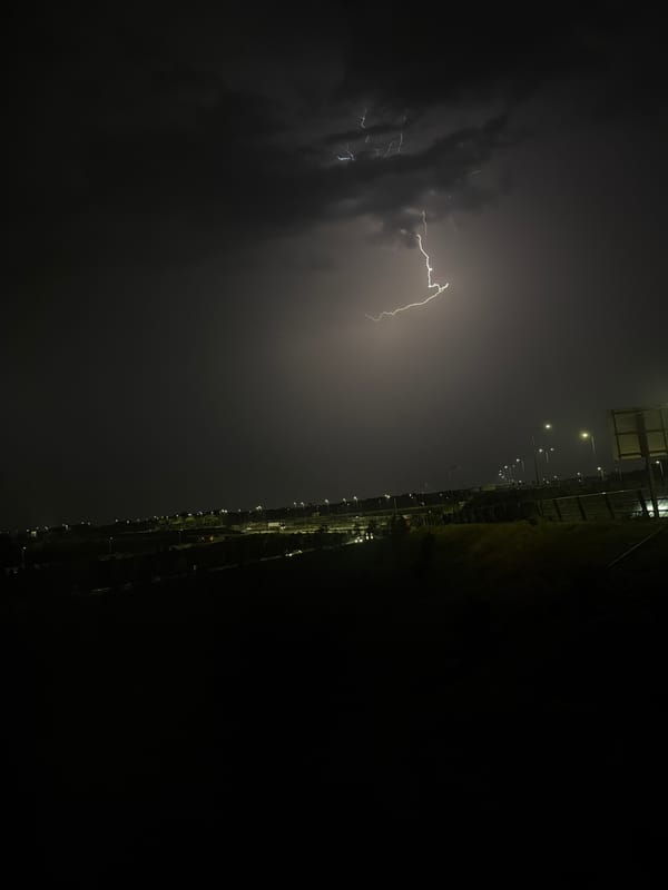 Lightning storm over the A9 highway, Badhoevedorp