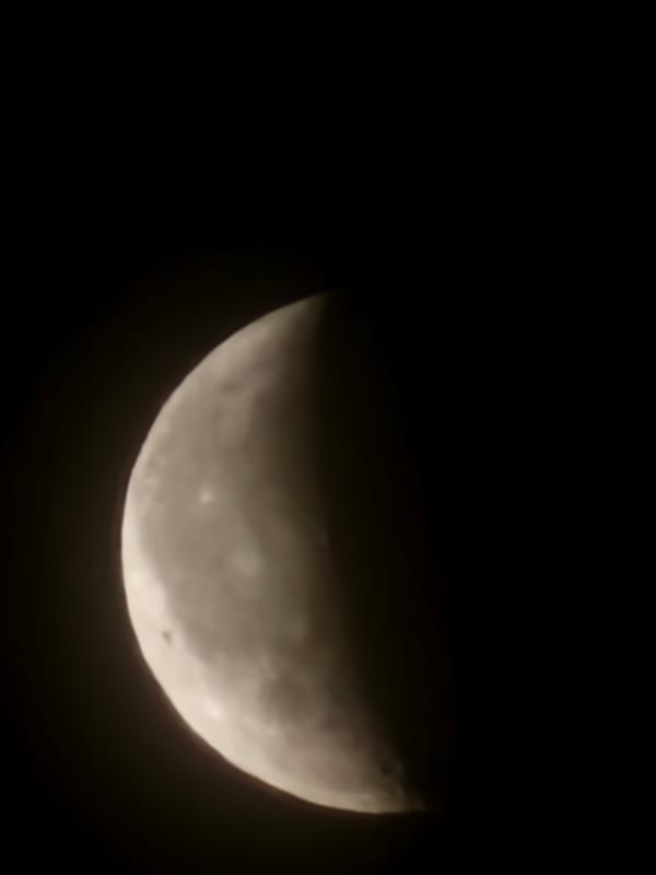 Crescent moon observed early morning in Luxembourg