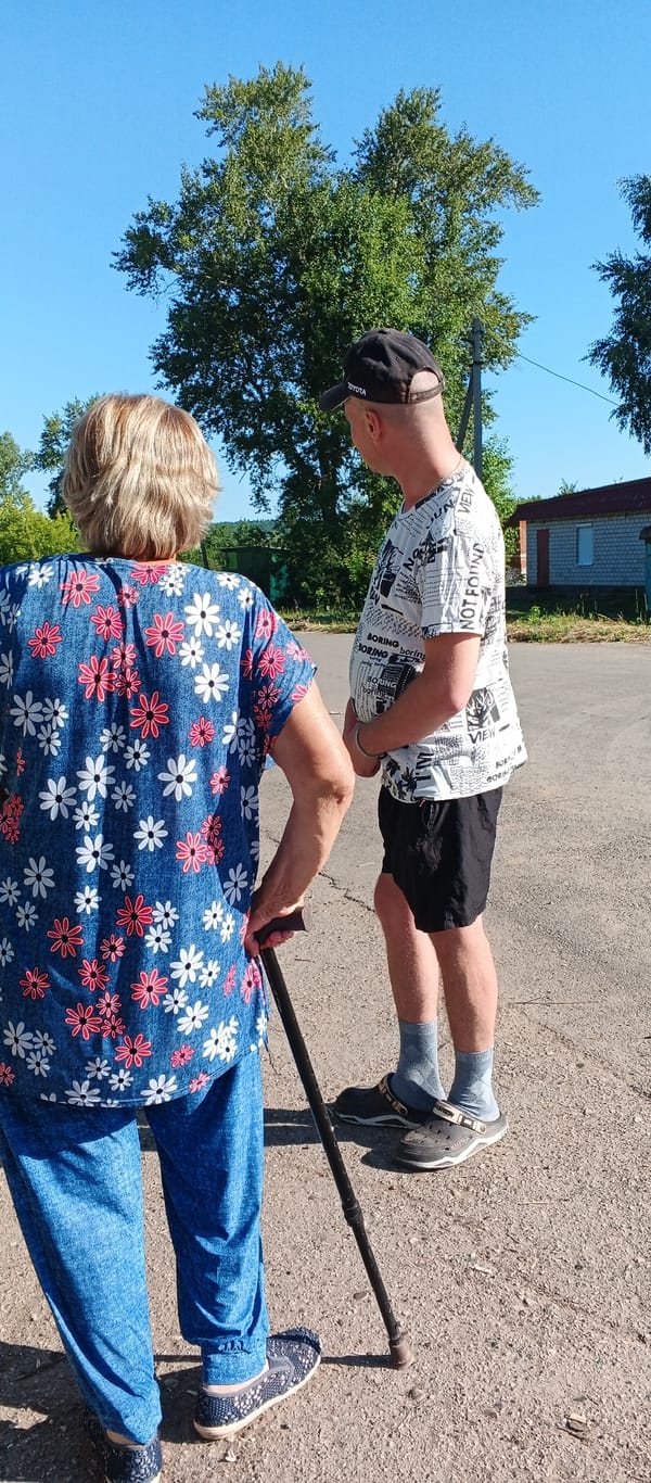 Summer morning stroll through Podgornoye, Russia