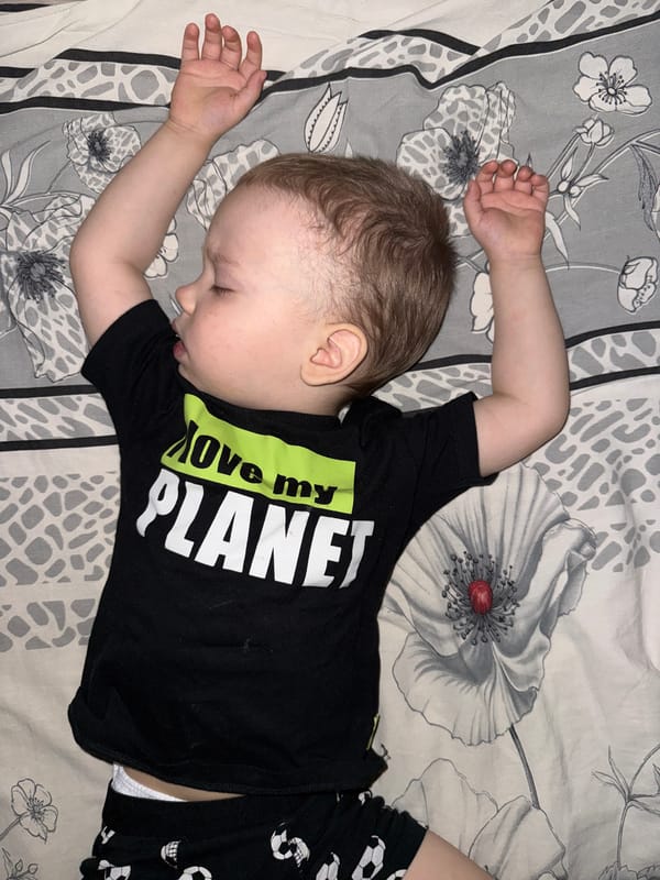 Toddler sleeps peacefully in Zhukovo home