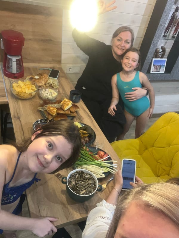 Family gathering with sauna, meal, crafts in Novaya Chernushka