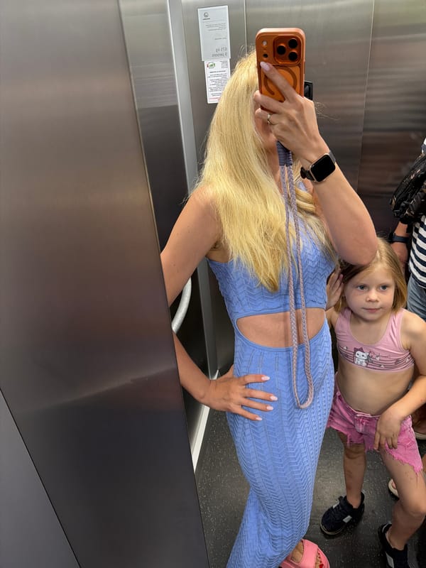 Woman Takes Mirror Selfies in Budva Elevator and Parking Garage