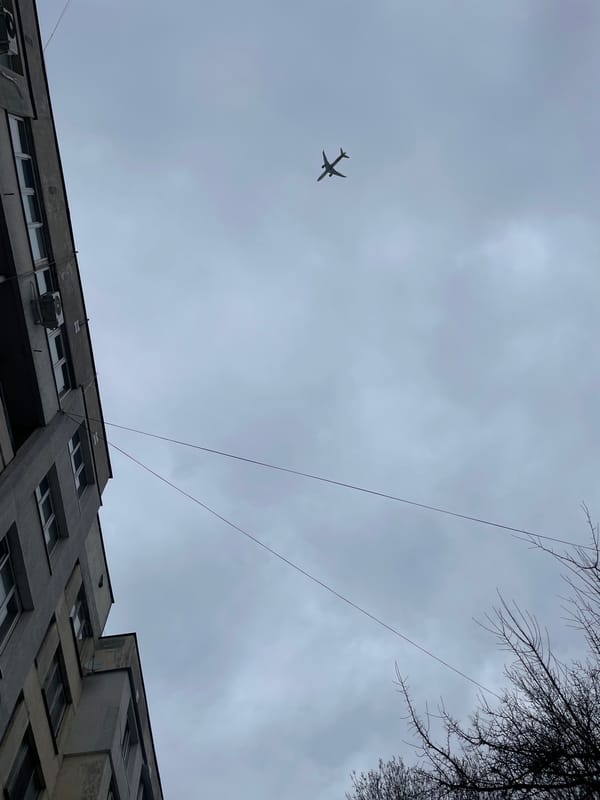 Aircraft observed flying over Sofia city center