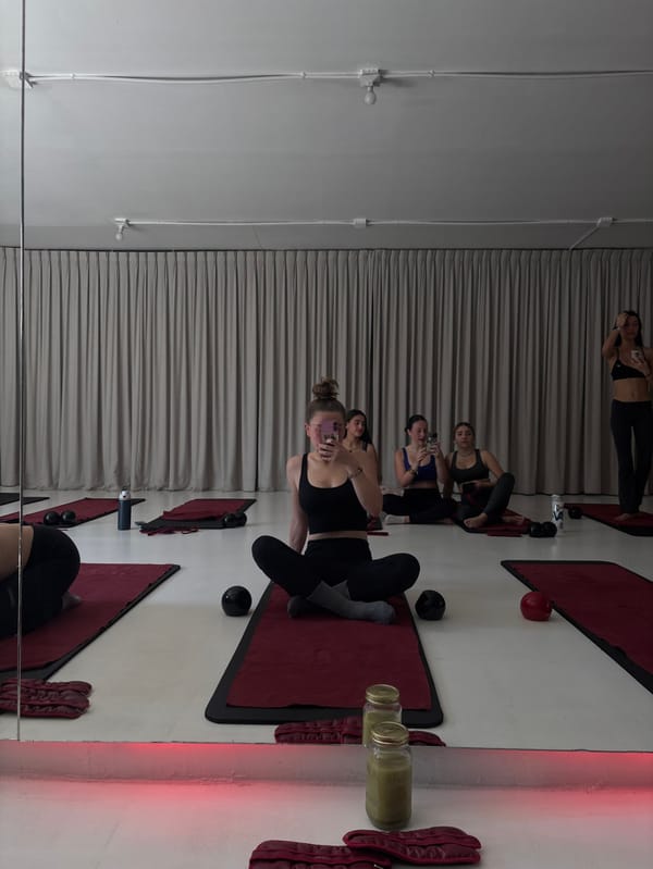 Daily life moments documented across Mexico City neighborhood