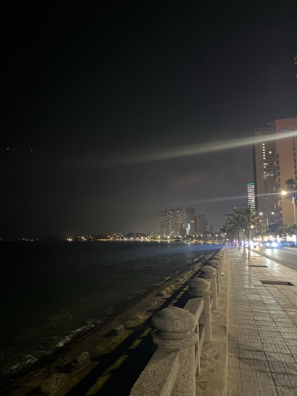 Evening coastal scenes captured in Bắc Nha Trang, Vietnam