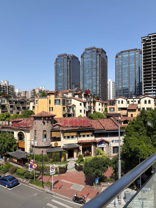 Morning street scenes captured across Longta and Liangjiang districts