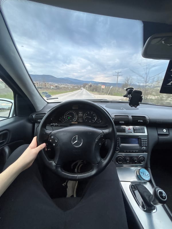 Driver travels northwest in Mercedes-Benz through Plovdiv