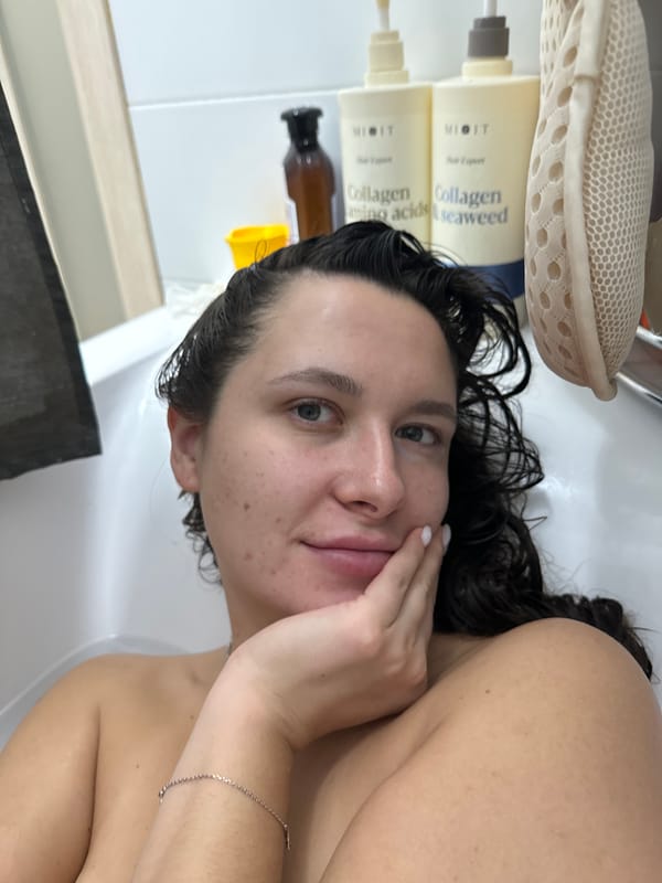 Quiet domestic moments captured in Odintsovo homes Sunday afternoon