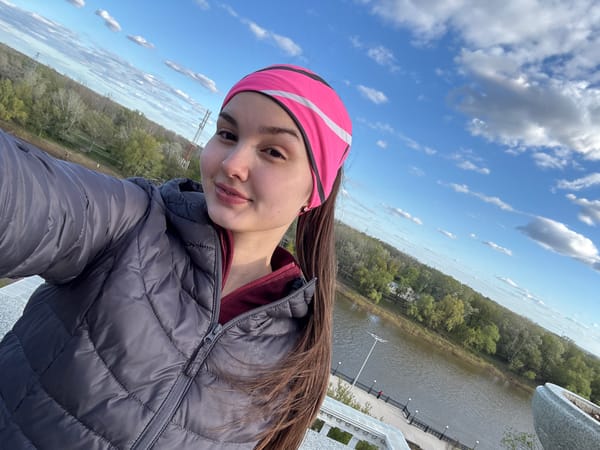 Sunday afternoon leisure activities captured along Orenburg's Ural River embankment