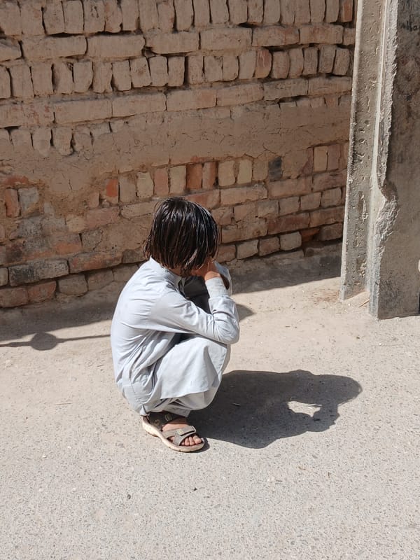 Early morning street life documented in Quetta City