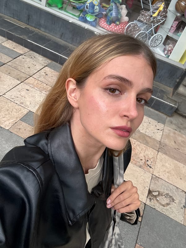 Casual street moments captured across Tbilisi in 23-minute span