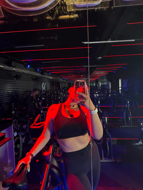 Daily life moments captured across Puebla fitness studio