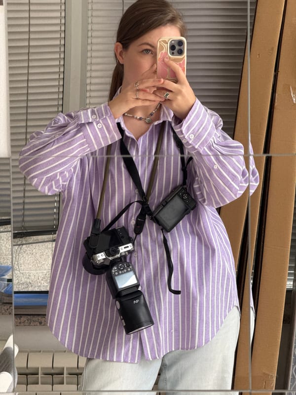 Woman takes mirror selfie in Belgrade suburb