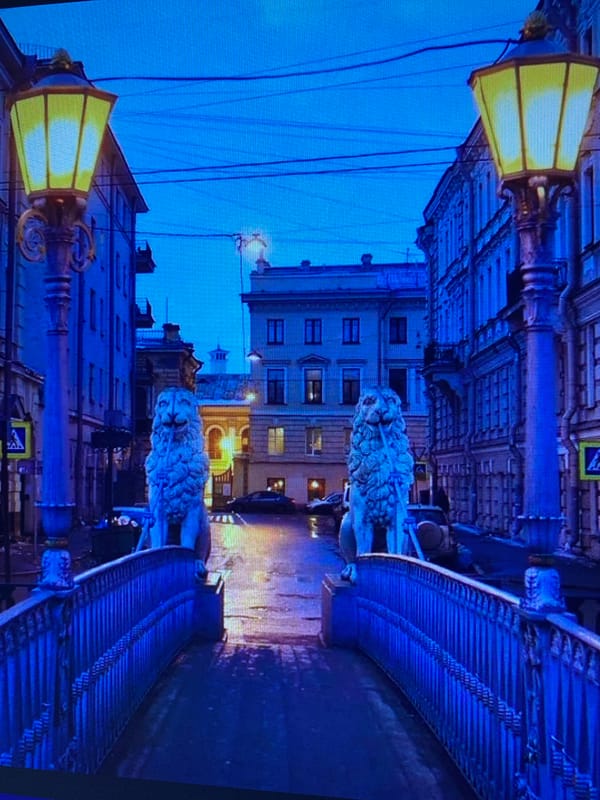 Naberezhnye Chelny street scenes mixed with widely misattributed global imagery