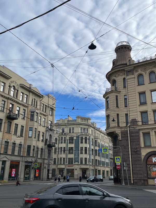 Street-level moments in Saint Petersburg's historic center