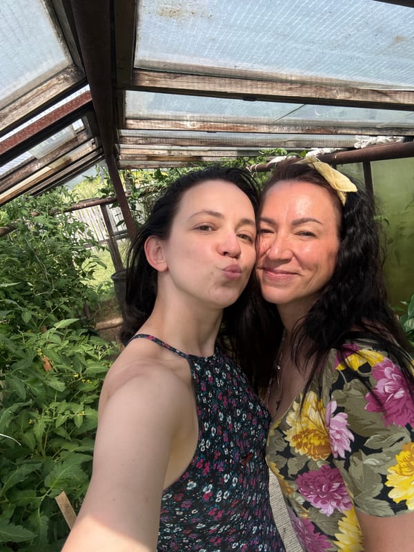 Selfie and plant tour inside a Russian greenhouse