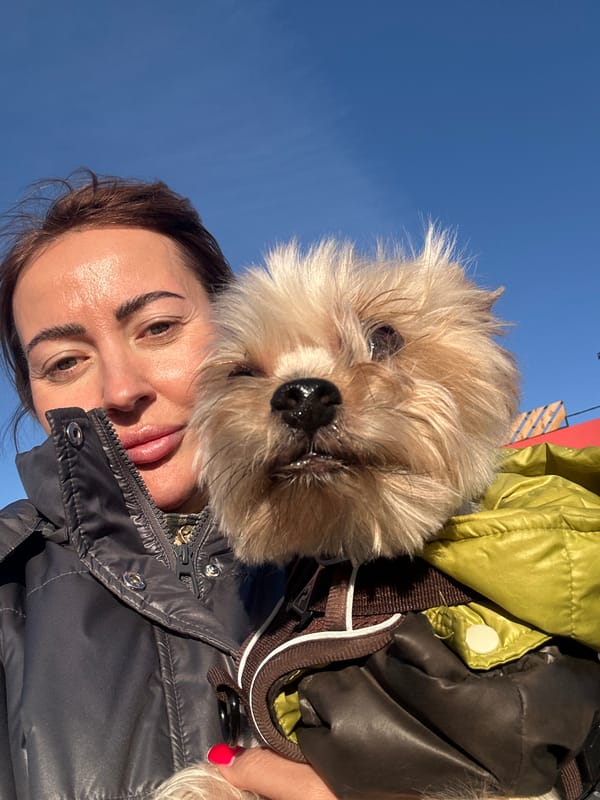Woman walks dog, takes selfies in downtown Yekaterinburg