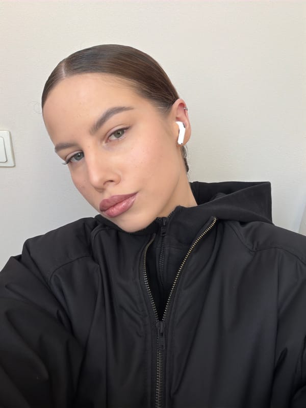 Woman in black jacket spotted indoors in Gdańsk residence