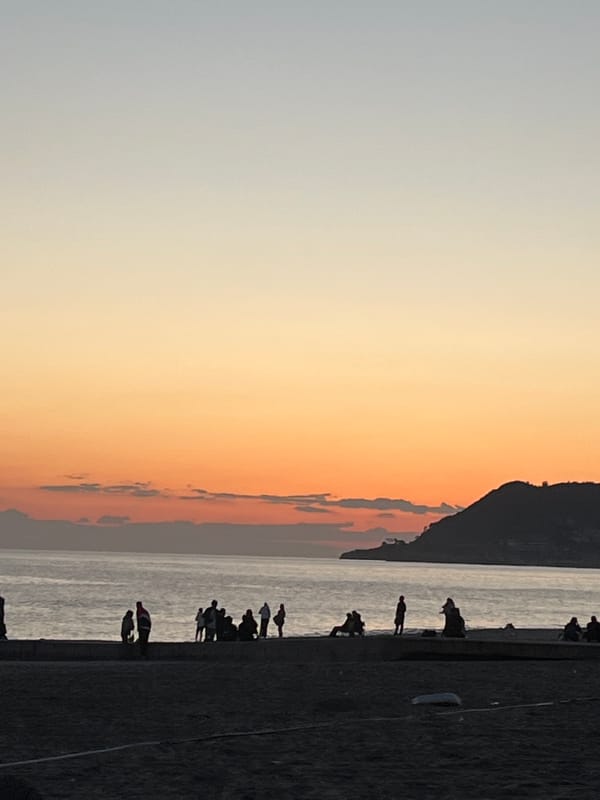 Sunset beach scenes captured by witnesses in Alanya, Turkey