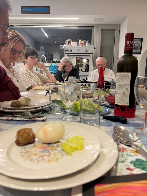 Family observes Passover Seder in Jerusalem