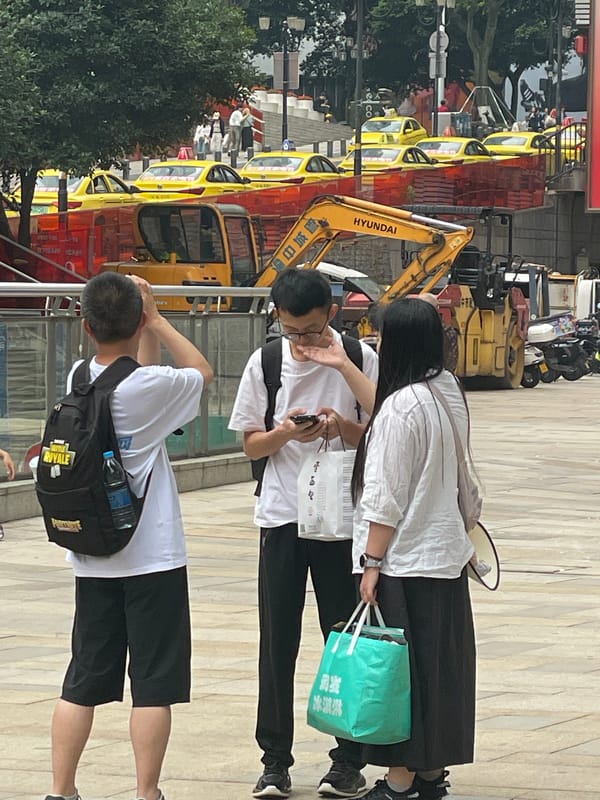Early morning street scenes documented in Chongqing's Yuzhong District