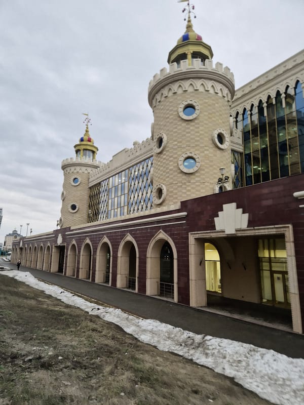 Witness captures everyday architecture tour through central Kazan