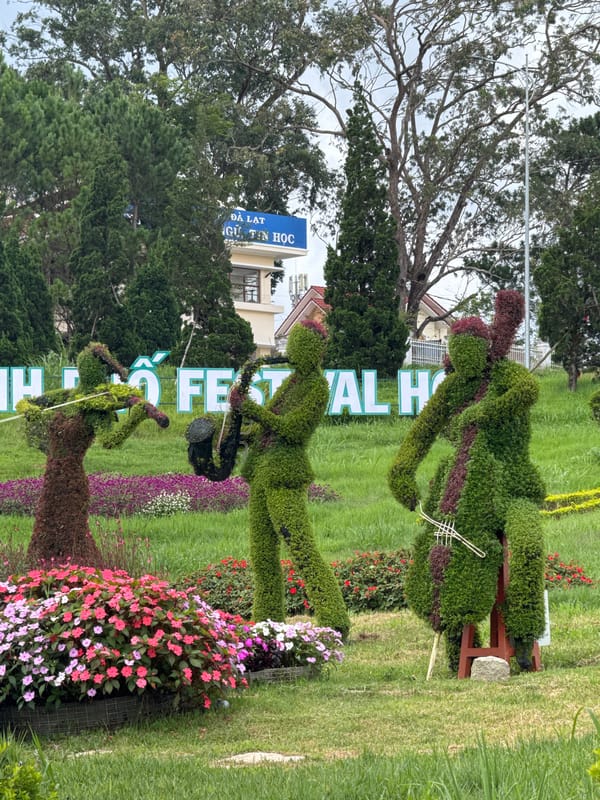 Da Lat tourist scenes with topiary art and street activity