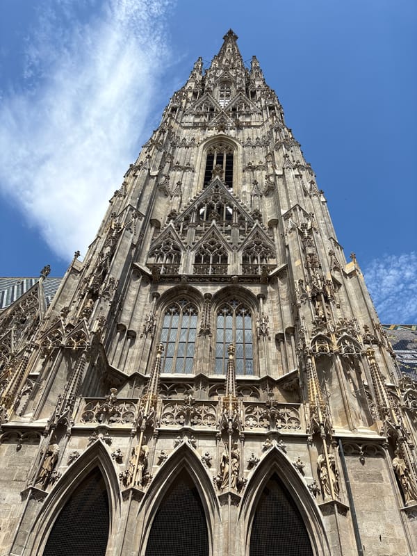 Around Stephansplatz: Gothic architecture, street scenes, and souvenir shops